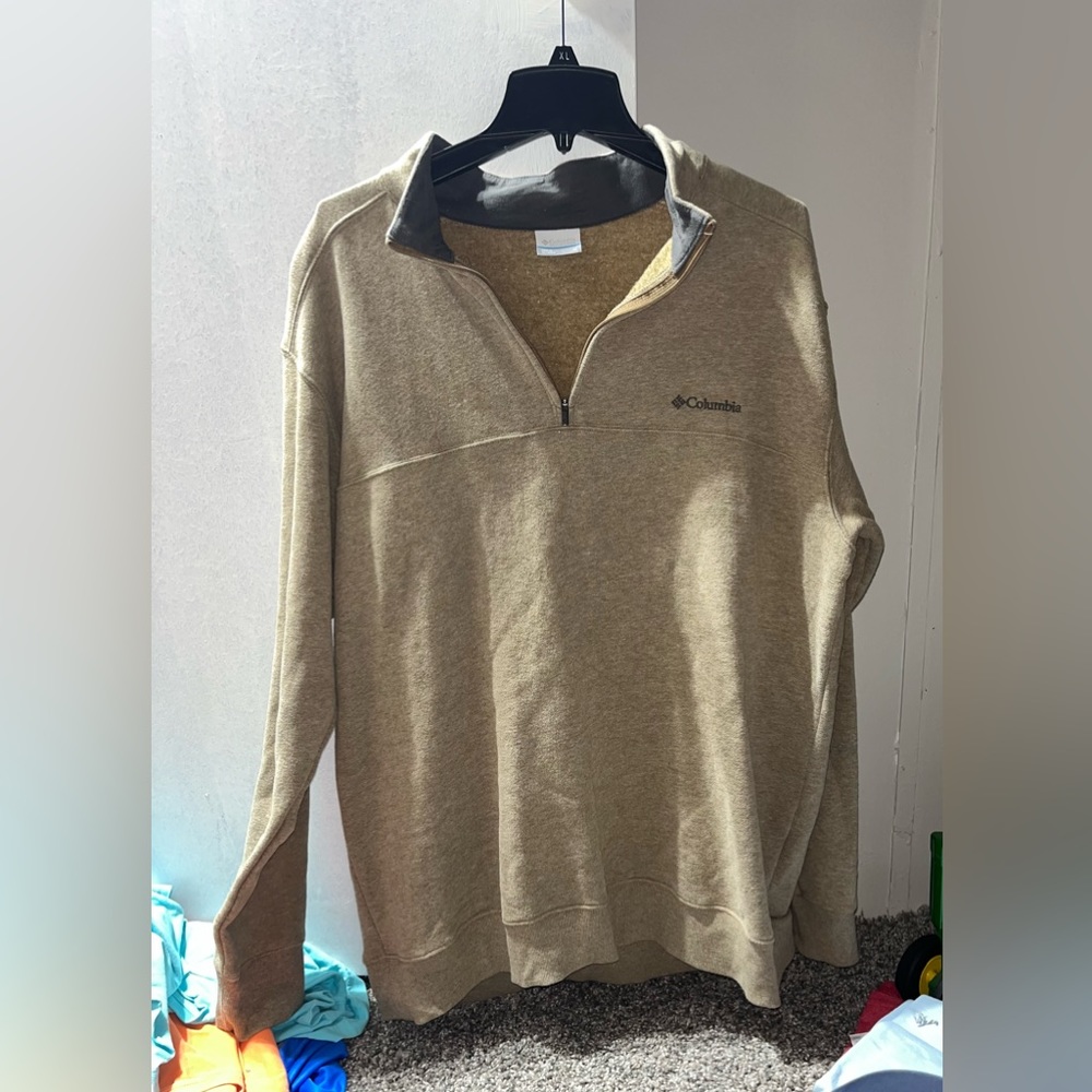 Columbia pullover